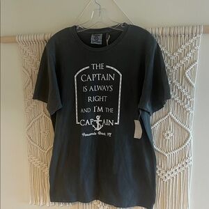 Nautical dark gray Captain Graphic Tee